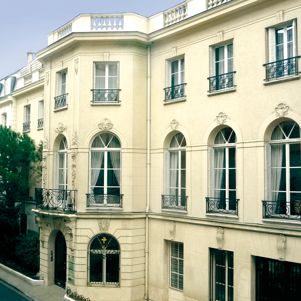 Clinique Eiffel-Carré D'or